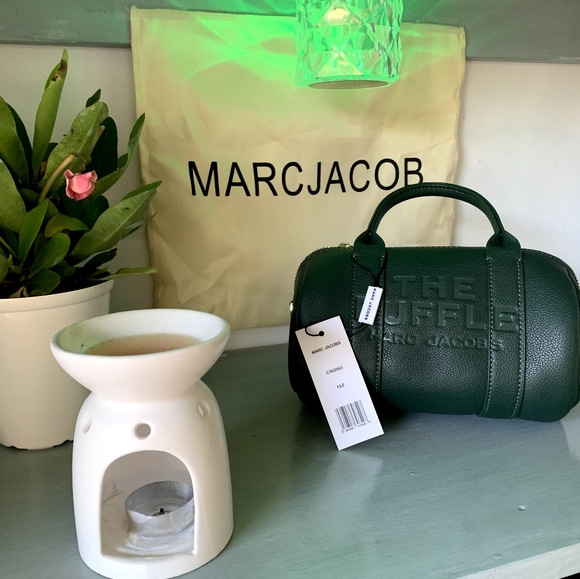 Tote Green - Picture 1 of 3